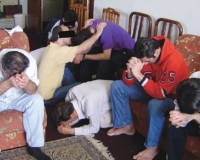 Iranians are praying!